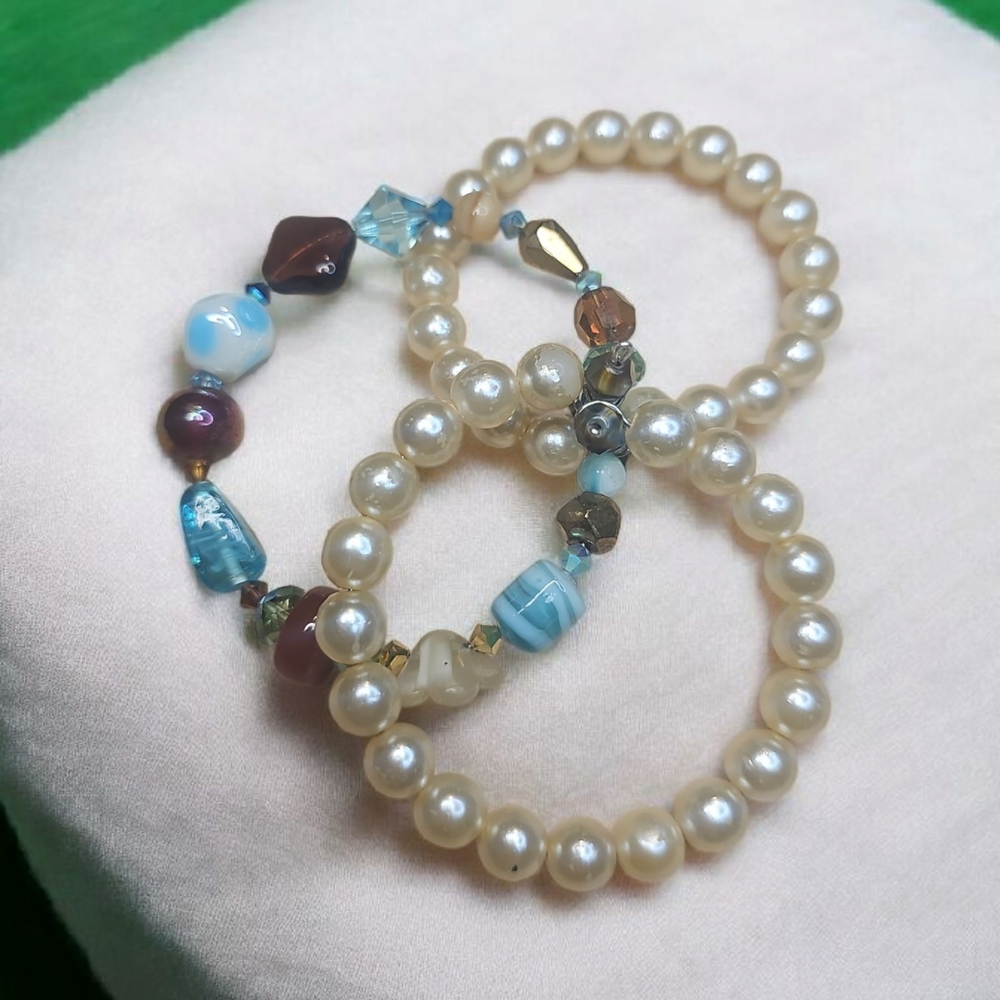 Cream and Blue Infinity Beaded Bracelet